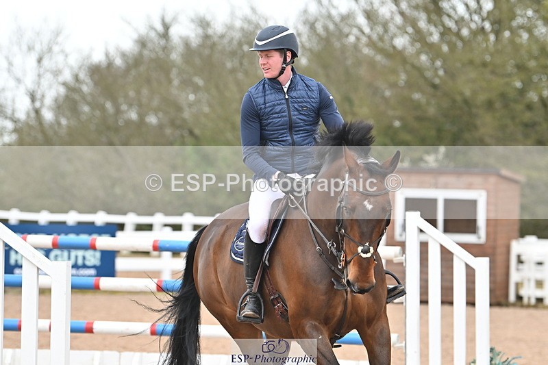 240406A-154700-04226 - Cls 17 National 1.30m Open