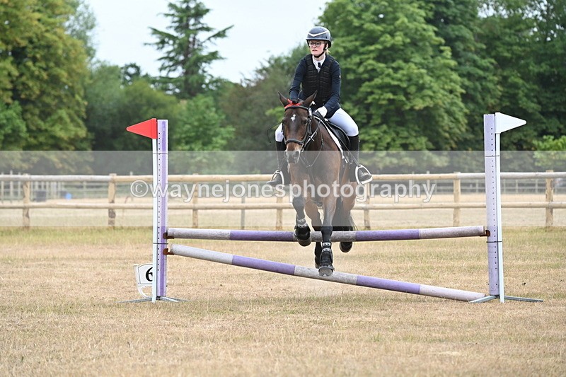 WJ6_0549 - Class 14 Intermediate Jumping 75cm