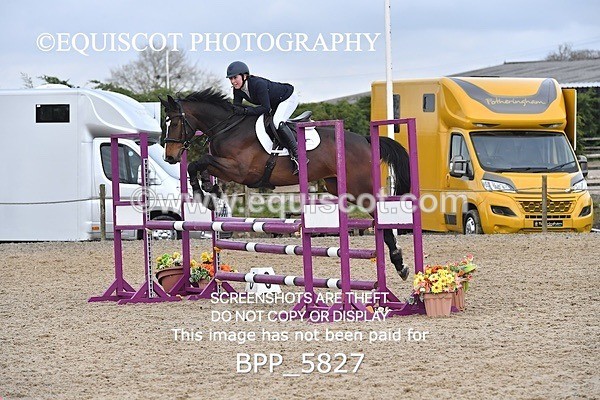 BPP_5827 - CLASS 24 SUN Senior British Novice/ 90cm Open