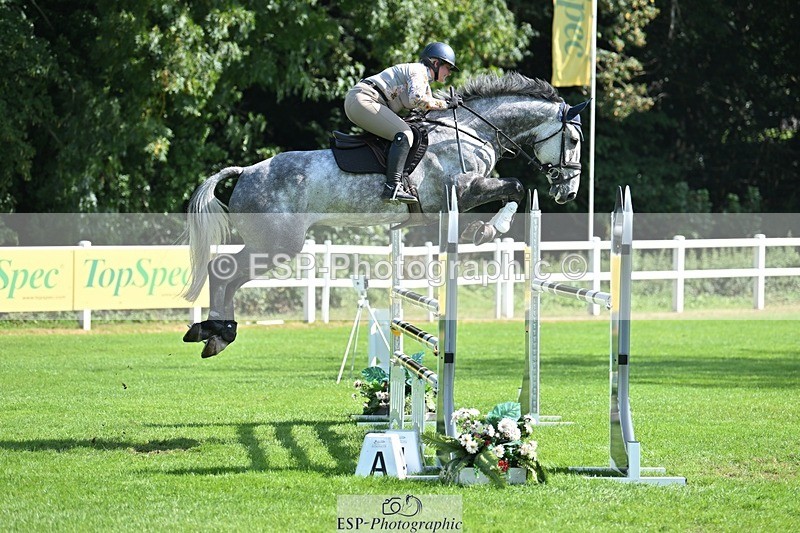 230909-115046-05308 - Cls 11 Snr Foxhunter & 1.20m Open