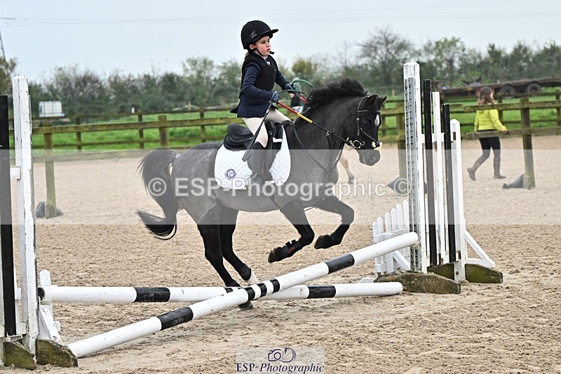 241110-095021-00094 - 40cm Showjumping
