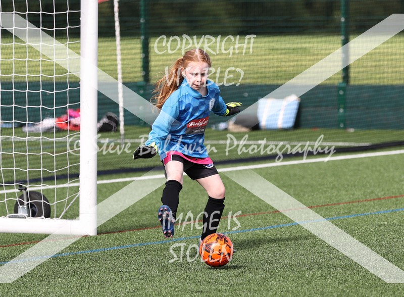 1DX30213 - Sat 13th U9 Girls
