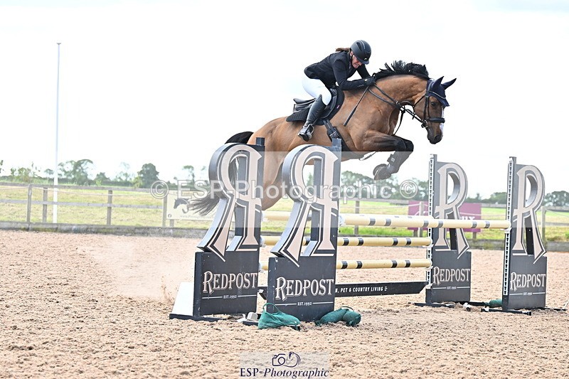 240608A-125906-02446 - Cls 4 Snr Newcomers and 1.10m Open