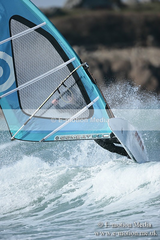 WS 020413-31 - Windsurfing