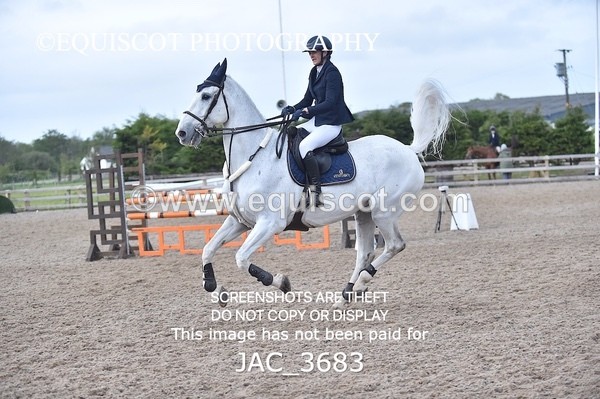 JAC_3683 - CLASS 8 Senior Newcomers/ 1.10m Open