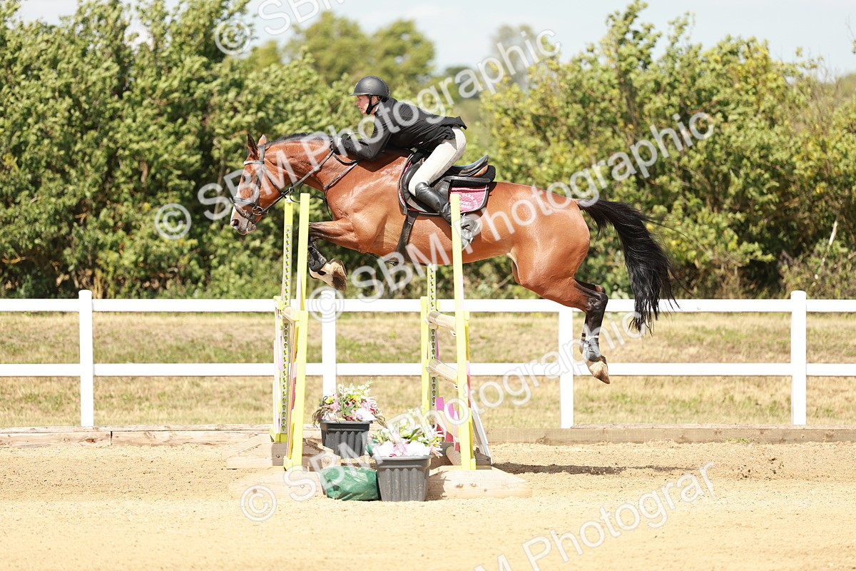 SBM_007779 - Class 4 - Senior Foxhunter - 1.20m Open