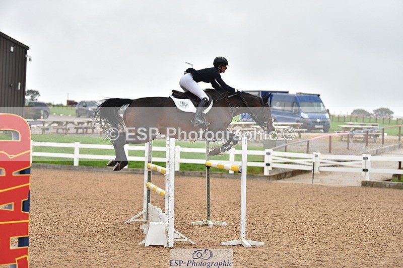 231011A-141908-00696 - Cls 5 Foxhunter & 1.20m Open