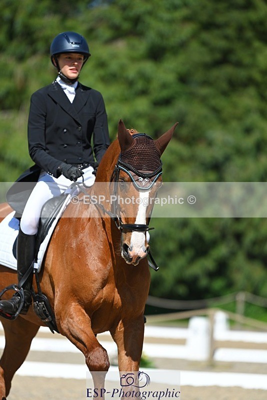 230526-160047-07241 - 252-LVS_MOVISTAR-Elizabeth_Barratt-WEDTrotUp+DR