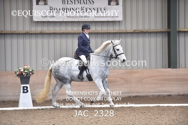 JAC_2328 - CLASS 3 NOVICE 1
