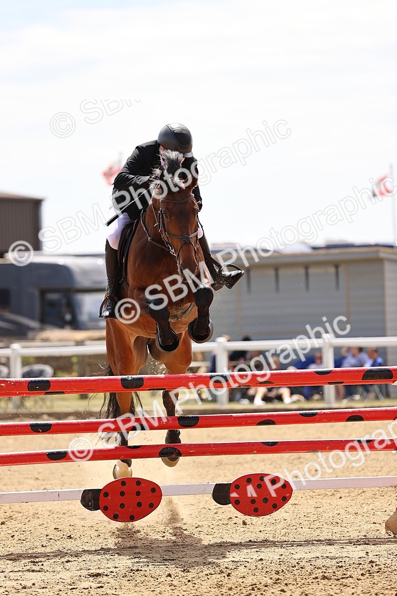 SBM_010369 - Class 9 - Senior Foxhunter - 1.20m Open