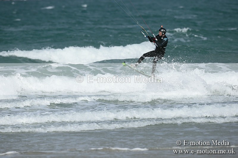 KS 020413-243 - Kite Surfing