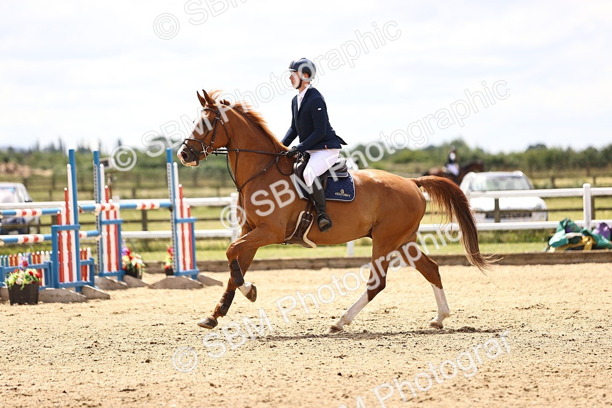 SBM_003747 - Class 22 - Senior Foxhunter 1.20m