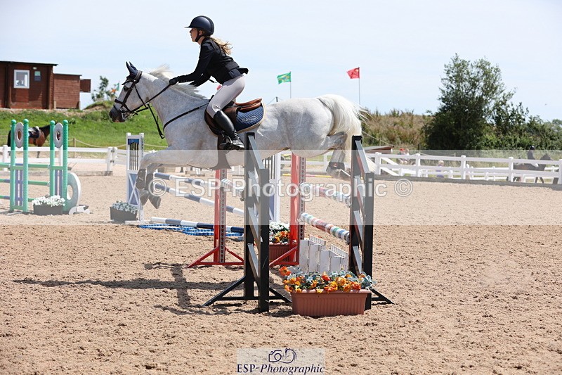 240629A-142012-06800 - Cls 19 Foxhunter and 1.10m Open
