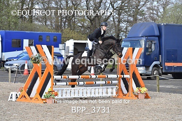 BPP_3731 - CLASS 3 FRI Senior British Novice/ 90cm Open