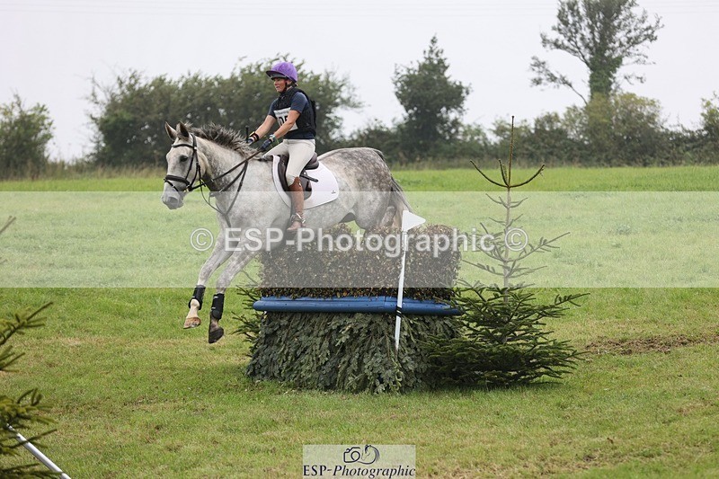 240901A-111209-06206 - 305-Charlotte.Billson-KILLYCLOGHAN.MR.MOONSHINE