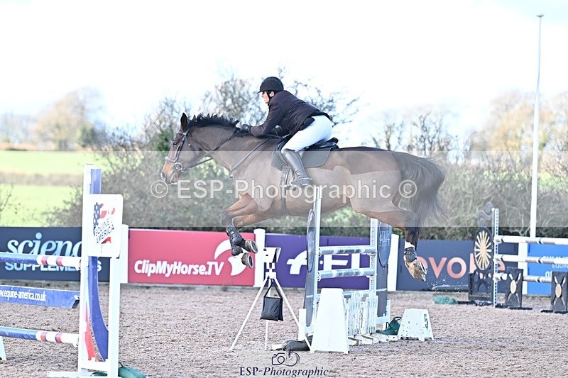 251203-131104-00640 - Cls 4 Newcomers and 1.10m Open