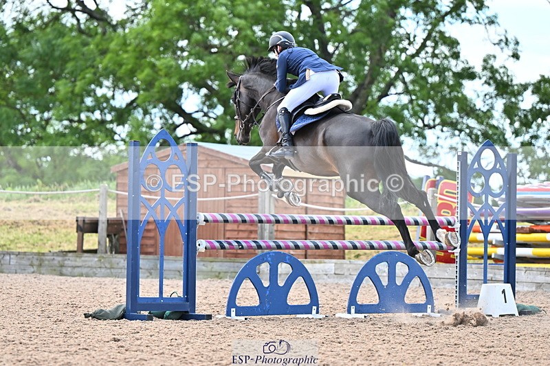 240608A-124210-02353 - Cls 4 Snr Newcomers and 1.10m Open