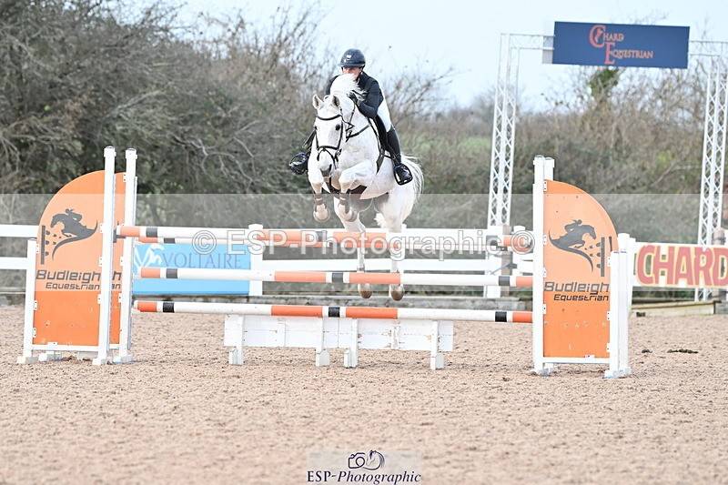 231208A-135628-01044 - Cls 6 Foxhunter & 1.20m Open