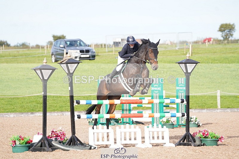 241005A-161512-05174 - SAT Cls 12 Snr Fox & 1.20m Open