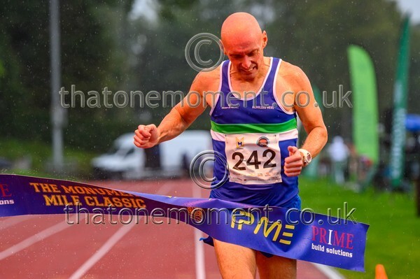 Monument25-918723 - Set Three