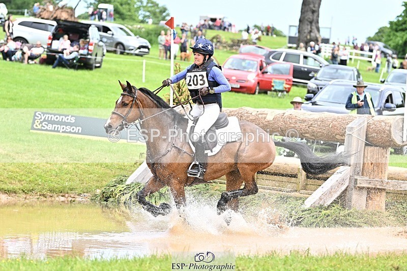 240525-144344-16045 - 203-OAKPORT_WEST_COAST_EXPRESS-Emma_Wilkes