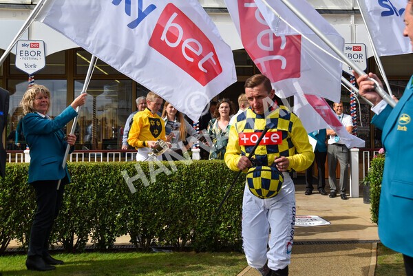 yr20082022r4-103 - Race 4 3.35pm Sky Bet Ebor