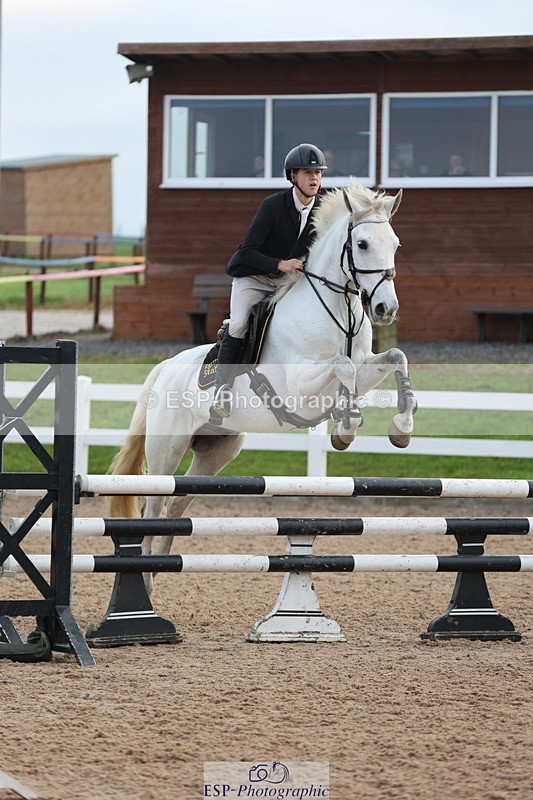 241101A-084303-00370 - FRI Cls 2 British Novice and 90cm Open