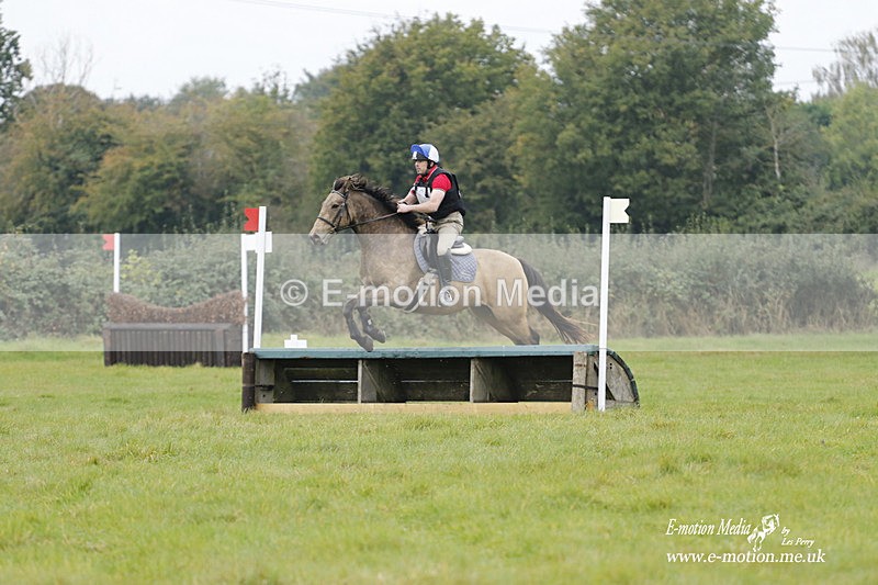  WWHT 171021 1947 - Novice Pairs (0.80m)  17/10/21