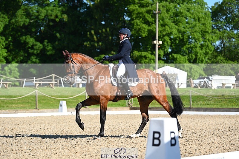 230526-090329-05372 - 451-COOLEY_SNAPCHAT-Selina_Milnes-DR