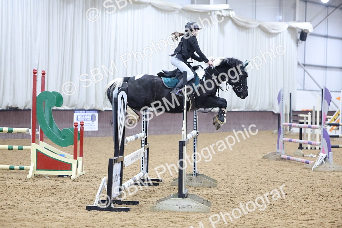 SBM_003364 - Class 11 - Blue Chip Pony Newcomers - 1.00m Open