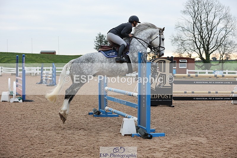 241101A-081811-00163 - FRI Cls 2 British Novice and 90cm Open