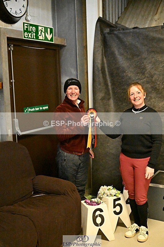 260215-104236-04585 - Cls 17 FS Adv Medium Silver Presentations