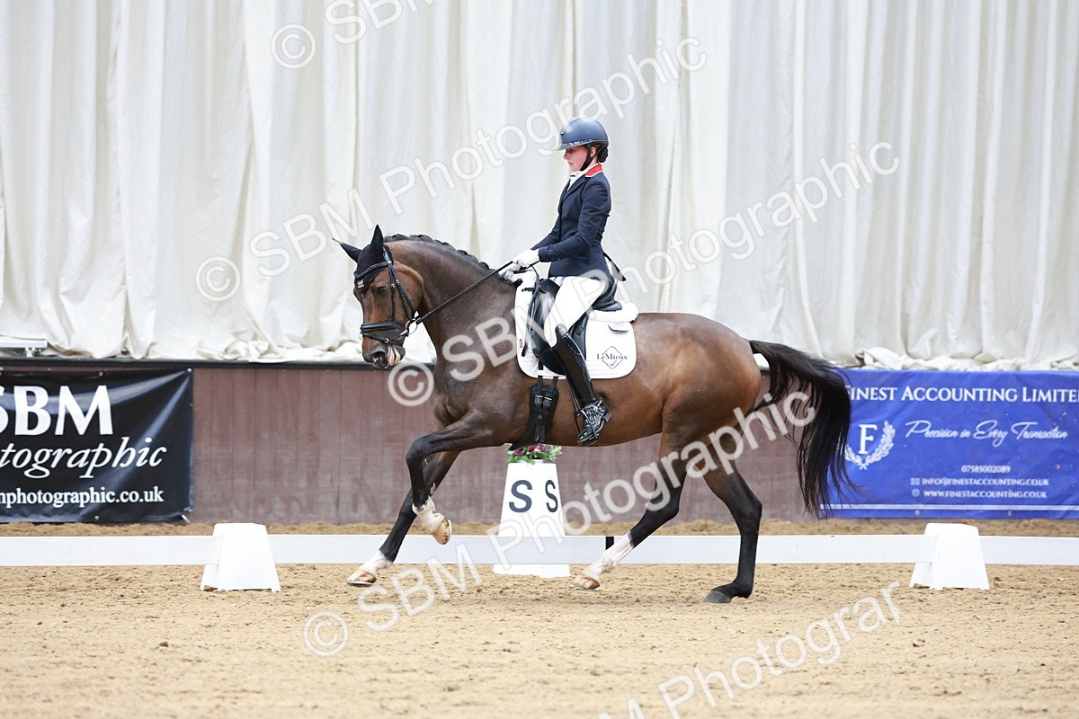 SBM_017848 - Class 15 - FEI Junior