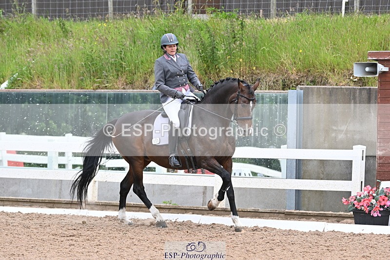 240622A-131104-10709 - Cls 37 BD Music Adv Medium