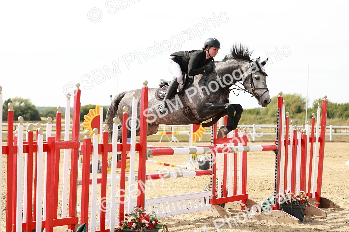 SBM_008117 - Class 4 - Senior Foxhunter - 1.20m Open
