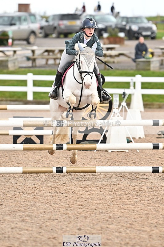 240310A-110302-02214 - Cls 4 Pony Discovery and 90cm Open