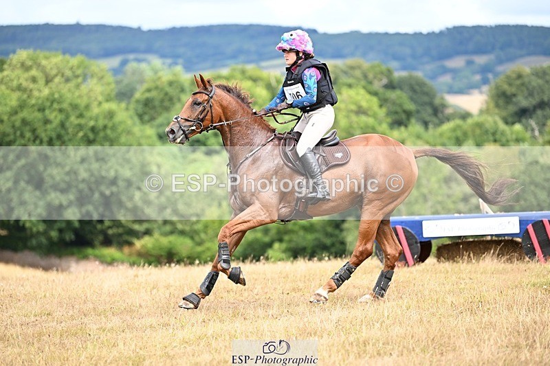 250803A-151510-16162 - P-706-Tichy.Sanders-A.MOMENT.IN.TIME