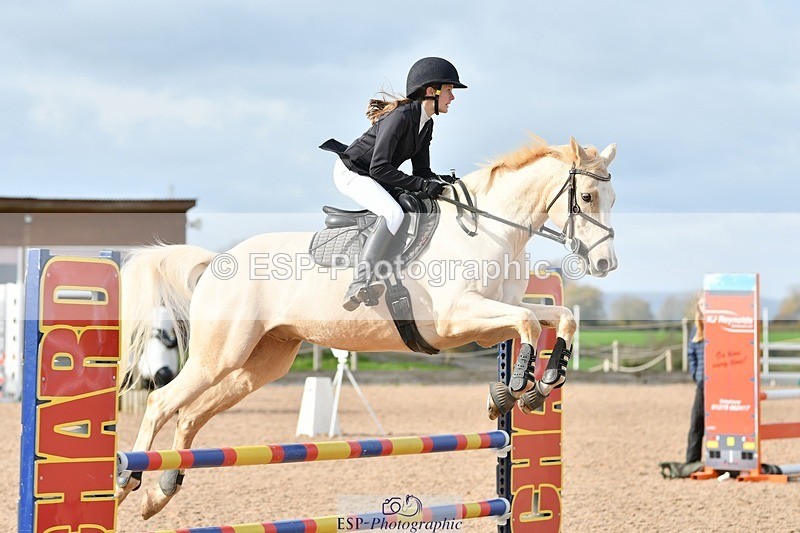 251026-120740-02765 - Cls 23+24 80cm Club and Schools