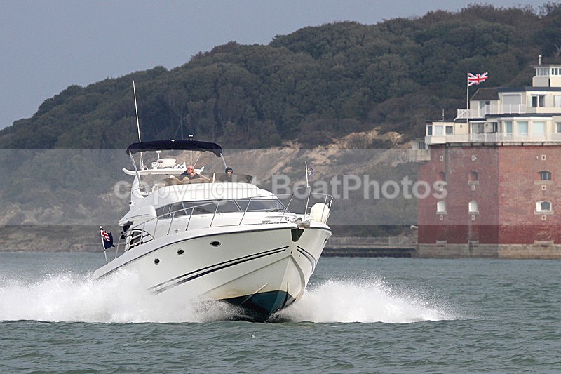 151003 IMAGE - SUNSEEKER MANHATTAN 46 IMG_3168 - Flybridge Cruisers