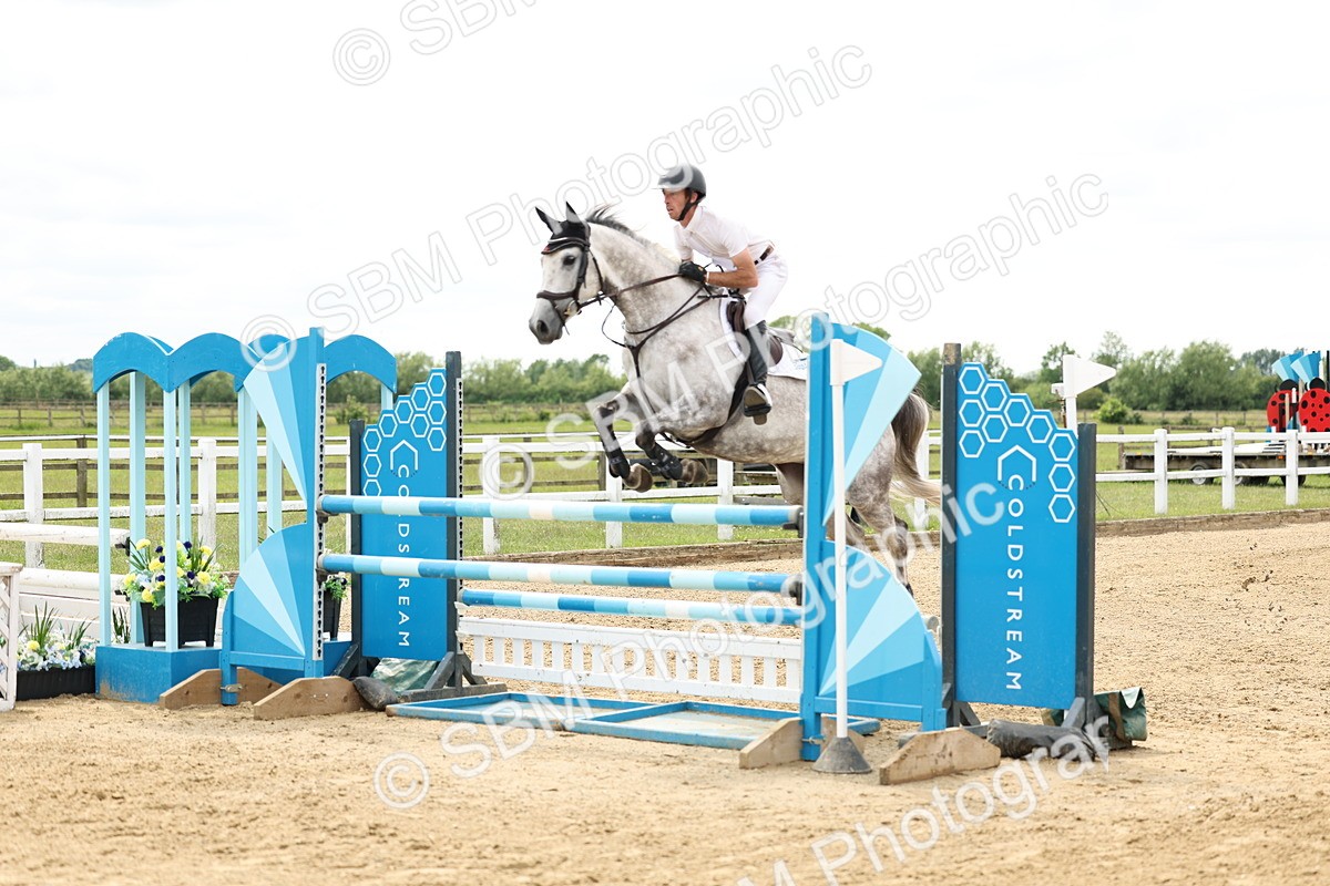 SBM_006110 - Class 19 - Senior Newcomers - 1.10m