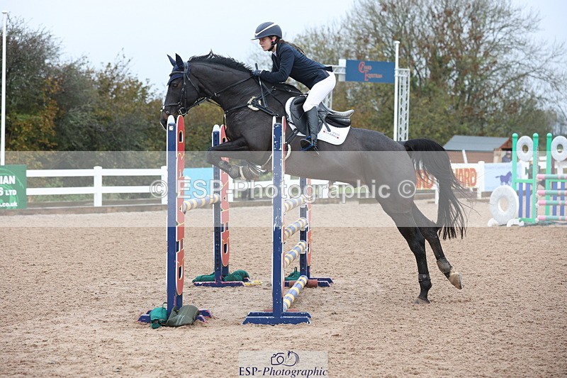 231112A-132217-04421 - Cls 20 Newcomers & 1.10m Open