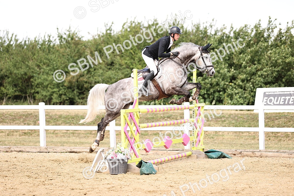 SBM_010582 - Class 9 - Senior Foxhunter - 1.20m Open