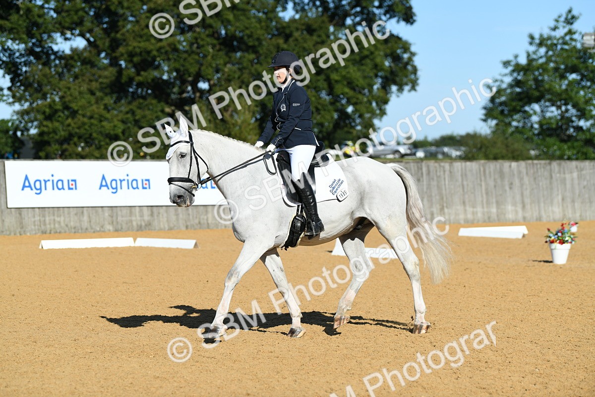 SBM_16248 - D4 - Small Tour Championship - Intro B