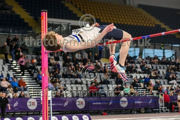 SeniorInd25-919457 - Field Male