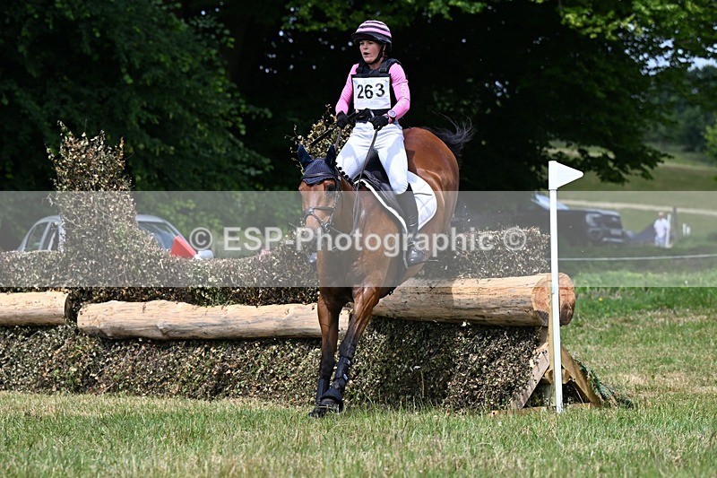 240630X-130001-7630 - 263-Julia_Knight-Jones-JANNES
