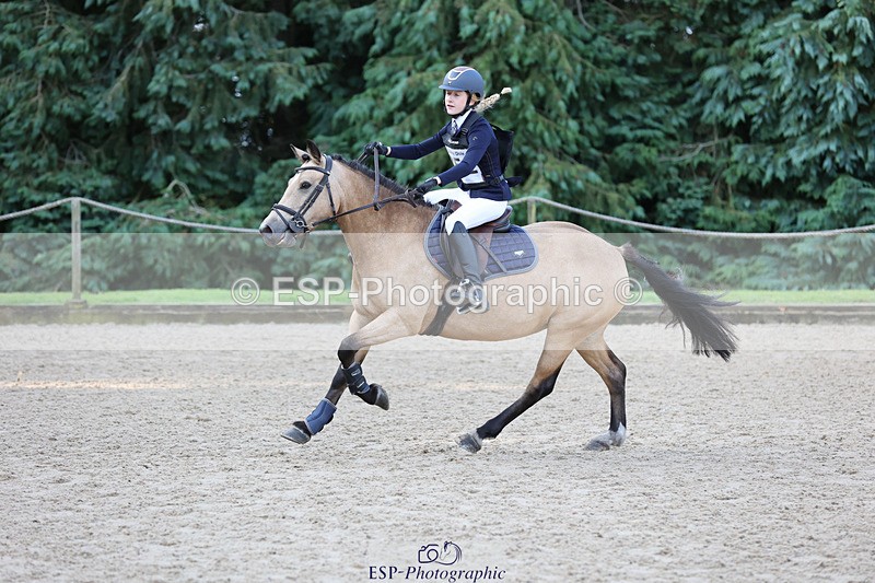 240823X-085148-14285 - 60cm R1 8.30 to 10.00