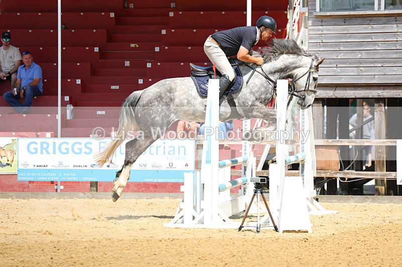 3E7A9985 - Class 9: Senior BN/90cm open