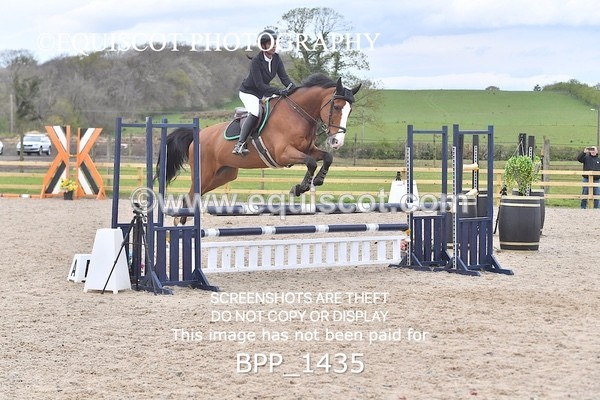 BPP_1435 - CLASS 15 SAT Senior BritiNovice/ 90cm Open