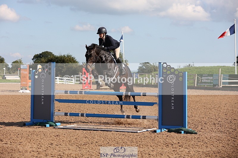 230915A-155503-02974 - Cls 6 Snr 1.05m Derby