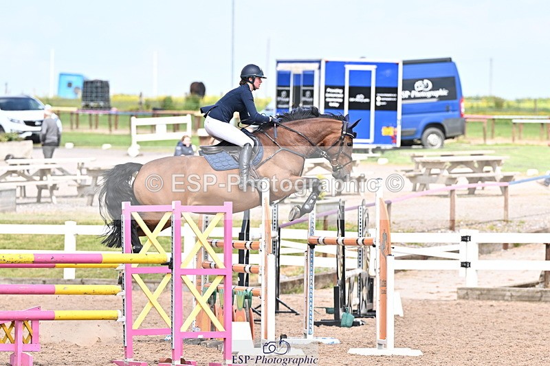 240605A-154252-00942 - Cls 5 Foxhunter and 1.20m Open
